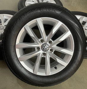 Оригинальные диски Volkswagen R16 (1 фото из 3)