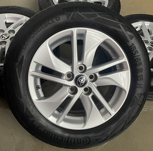 Оригинальные диски Toyota 5x100 R15 + датчики давления (1 фото из 3)