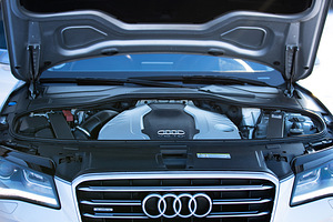 M/V: Audi A8 3.0 V6 TDi 184kW (15 foto / 15)