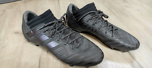 Jalgpalli putsad 42 Adidas Nemeziz Magnetic Storm (1 foto / 6)
