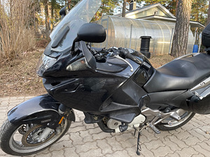 Honda Deauville NT 700 (4 foto / 6)
