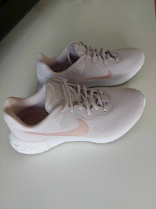 UUED Nike tossud nr 37,5 (4 foto / 8)