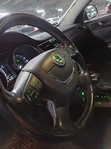 Skoda Superb 2011 (1 фото из 14)