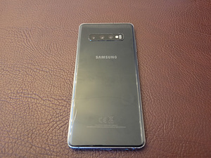 Samsung Galaxy S10 128GB Black purustatud (2 foto / 5)