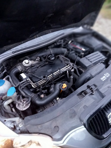 Легковой автомобиль Seat Leon (2 фото из 8)