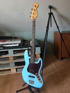 Squier CV 60s Jazz Bass LRL DPB (1 foto / 2)