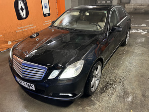 Mercedes Benz E220 2010 (1 foto / 5)