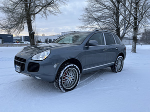 Porsche Cayenne 4.5 Turbo (1 foto / 14)