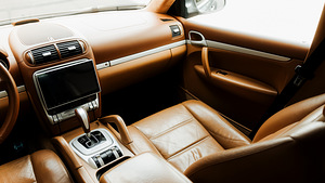 Porsche Cayenne 4.5 Turbo (9 foto / 14)