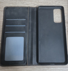 Samsung S20 FE (7 фото из 7)