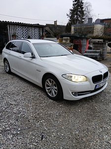 BMW 520 Touring F11 (2 foto / 10)