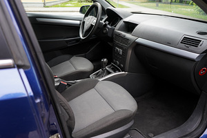 Opel Astra 1.7 D (10 фото из 14)