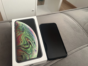 iPhone xs max 265gb (1 фото из 3)