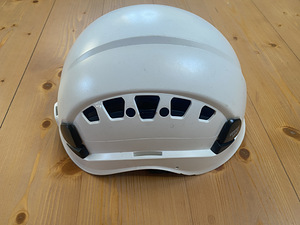 Petzl Vertex Vent kaitsekiiver. (5 foto / 6)