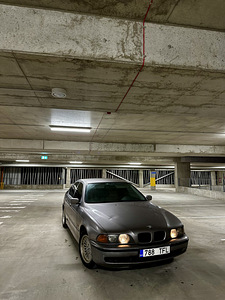 BMW 525TDS (1 фото из 6)