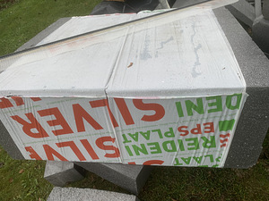 Vahtpolüstürool soojendamiseks (4 foto / 4)