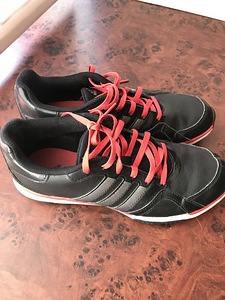 Tossud Adidas (2 foto / 3)