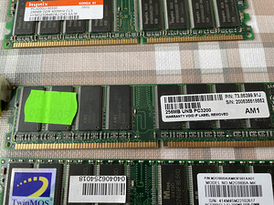 RAM DDR 256MB-1Gb (3 foto / 3)