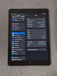 iPad 9,7 32GB (6-го поколения) 2018 (2 фото из 2)