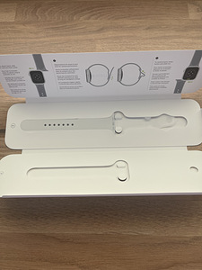 Apple watch Silver Aluminium Case Sport Band SE 44 mm (2 Gen (3 foto / 6)
