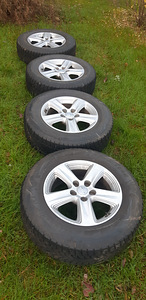 Резина kia + диски 215/70 R16 (4 фото из 5)