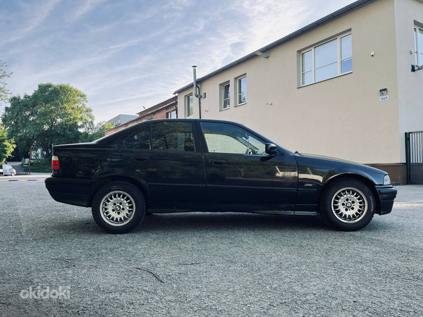 BMW E36 318i 1.8 85kw (фото #8)