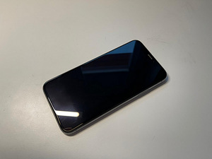 iPhone XS 64GB Space Gray (2 foto / 4)