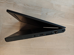 Lenovo ThinkPad X240 (Windows 11, i5, 8 ГБ, SSD, считыватель (5 фото из 8)