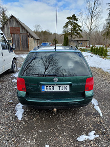 Volkswagen Passat 2.8 4motion (5 foto / 15)