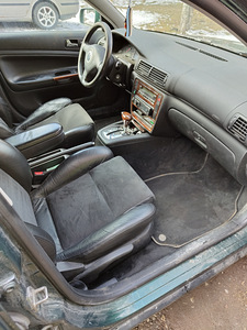 Volkswagen Passat 2.8 4motion (12 foto / 15)