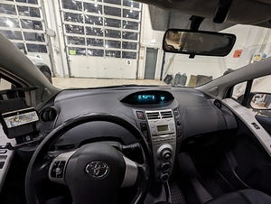 Toyota Yaris 1.4 D4D (7 foto / 8)
