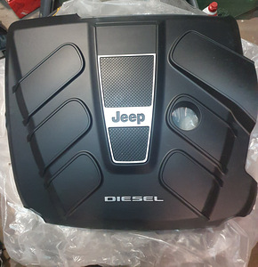 Jeep 04627157AG GRAND CHEROKEE IV (WK, WK2)Engine Cove (1 foto / 4)