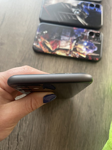 Müün iPhone 11, 64GB – heas korras! (3 foto / 7)