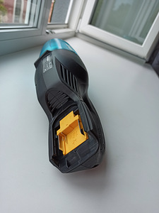 Пылесос Makita (3 фото из 3)