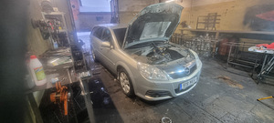 Opel vectra c 2.2 direct (2 foto / 2)