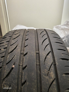 245/45/17 Pirelli 3-4mm suverehvid (2 foto / 3)