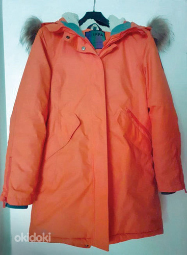 Huppa talveparka 164 (M) naturaalsest karvast äärega