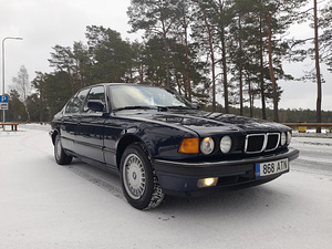 BMW 730i (3 foto / 11)