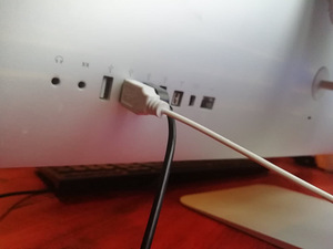 iMac (27-inch, Late 2009) (2 foto / 5)