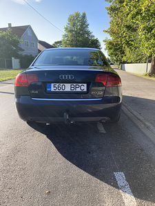 Audi A4 QUATRO 2.0 125kW (6 foto / 9)