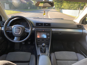 Audi A4 QUATRO 2.0 125kW (8 foto / 9)