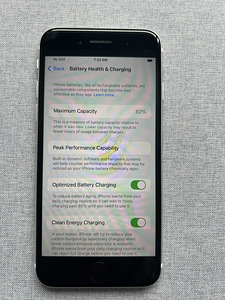 iPhone SE 2020 128 GB (6 foto / 6)