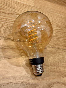 Philips Hue G125 Filament Bulb, E27 (Zigbee) (2 foto / 2)