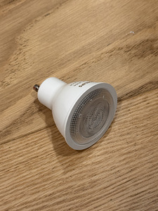 Philips Hue White Ambiance, GU10 (Zigbee) (2 foto / 2)