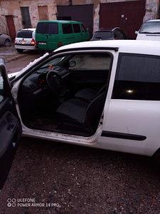 Renault Clio Storia (5 foto / 10)