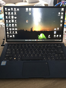 Asus Zenbook 256GB SSD (5 foto / 5)