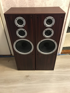 Kõlarid + Ressiiver Sony (1 foto / 4)
