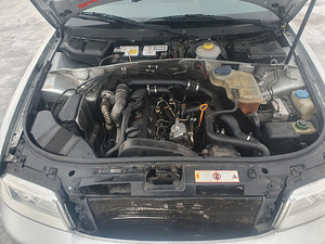 Audi a4 b5 1.9 tdi (5 foto / 8)