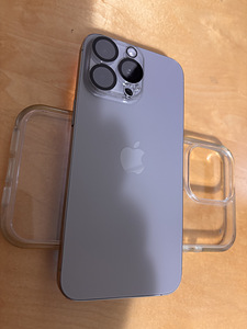 iPhone 15 Pro Max (2 фото из 4)