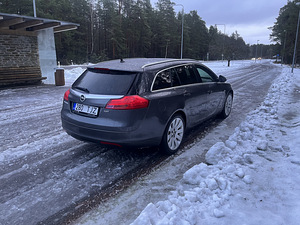 Opel Insignia 2,0D 96Kw Sport Tourer (5 foto / 9)